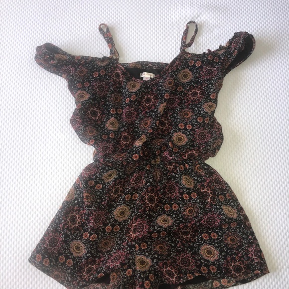 Xhilaration Romper - Picture 2 of 3